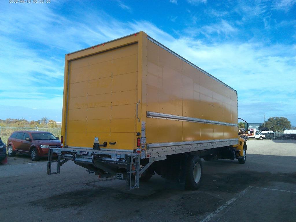 2020 International MV 607  photo