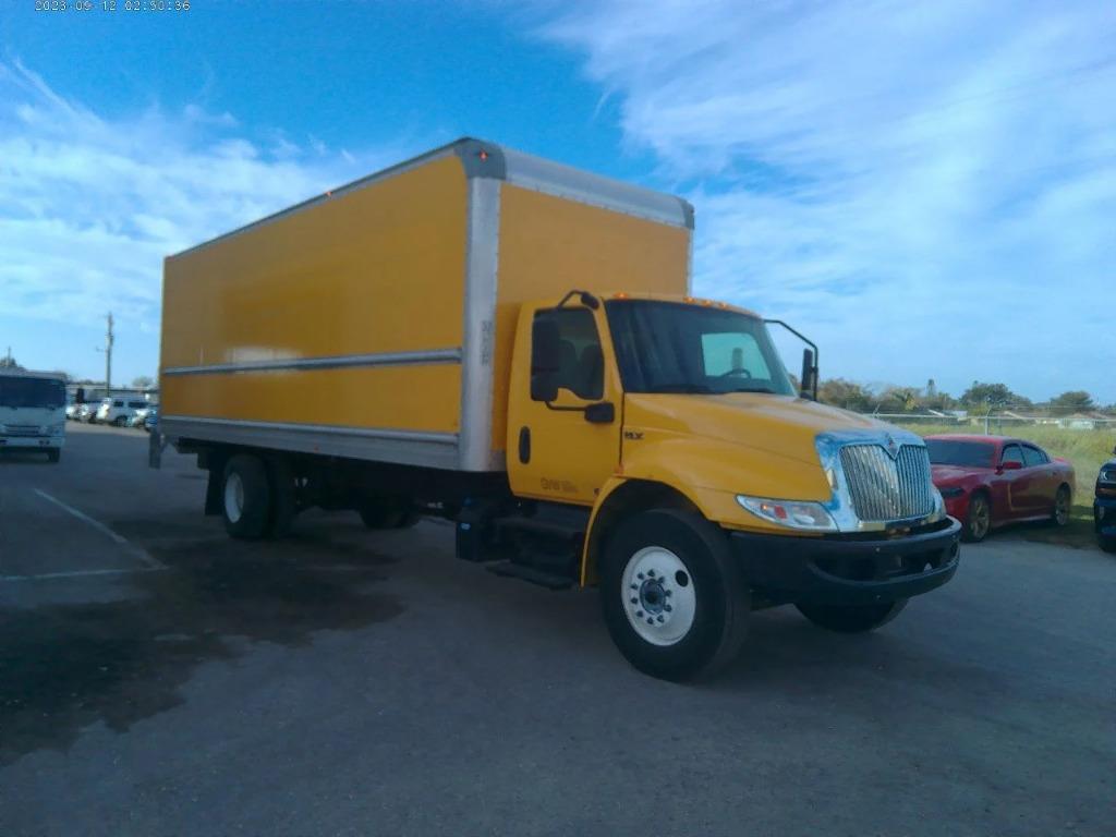 2020 International MV 607  photo