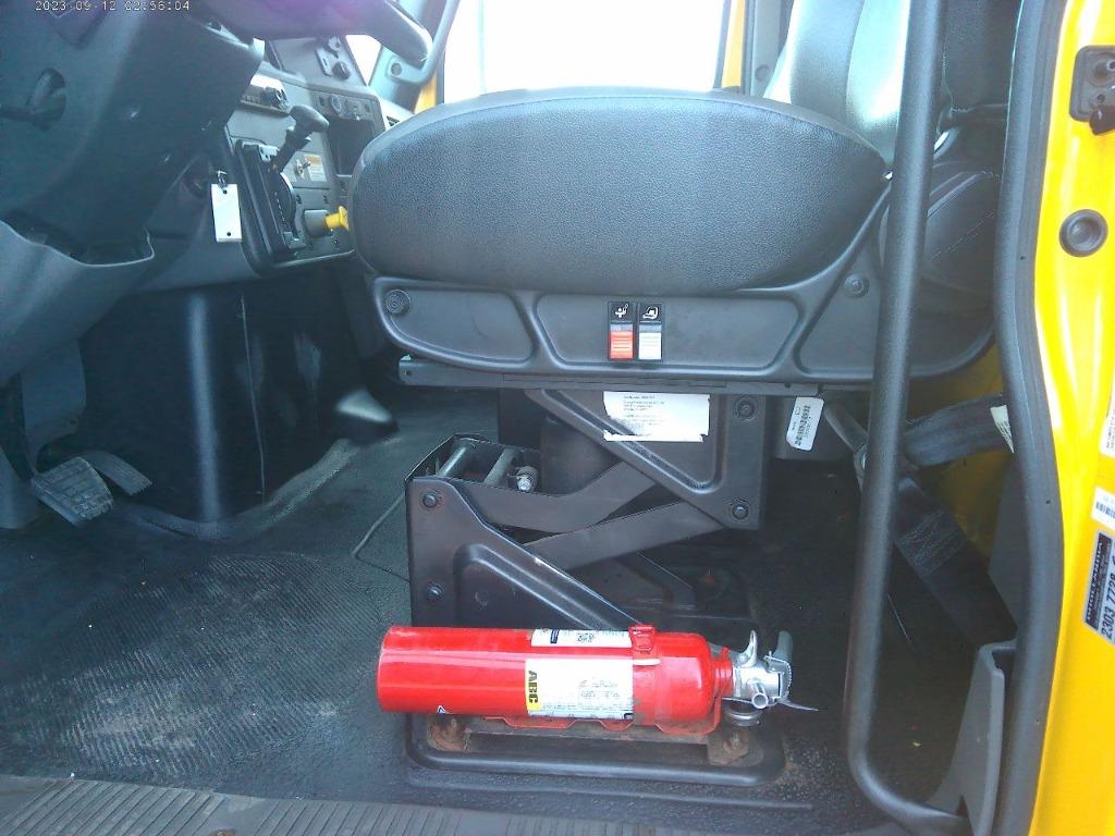2020 International MV 607  photo