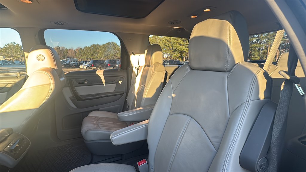 2015 GMC Acadia - $9,500