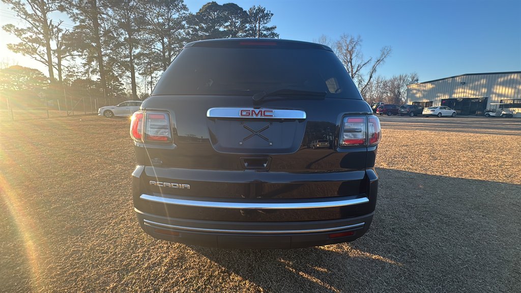 2015 GMC Acadia - $9,500