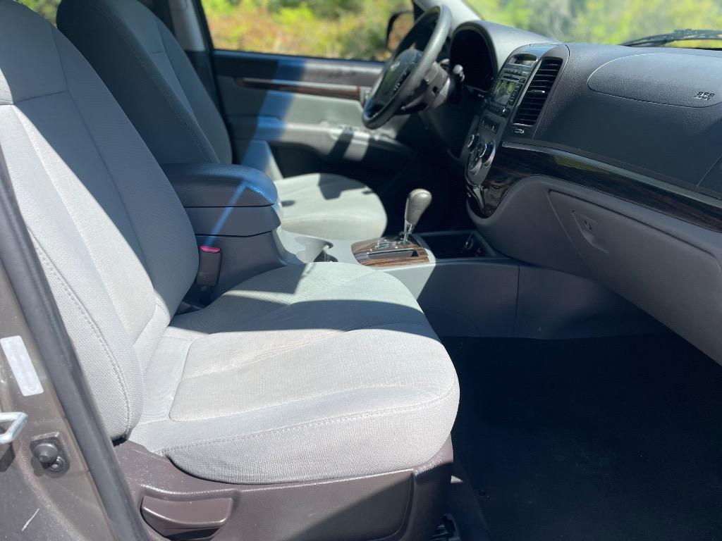 2012 Hyundai Santa Fe GLS photo