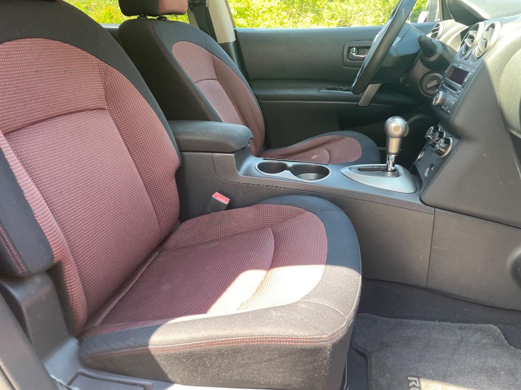 2009 Nissan Rogue S photo