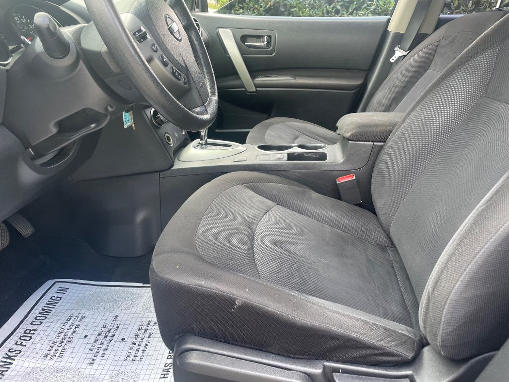 2015 Nissan Rogue Select S photo