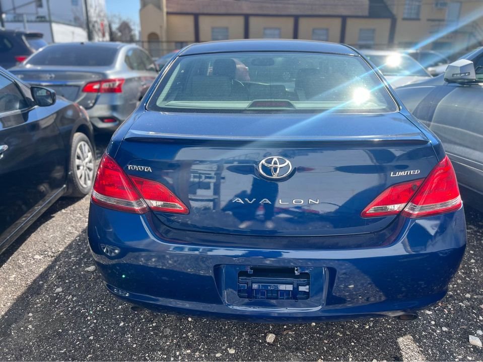 2006 Toyota Avalon XL photo