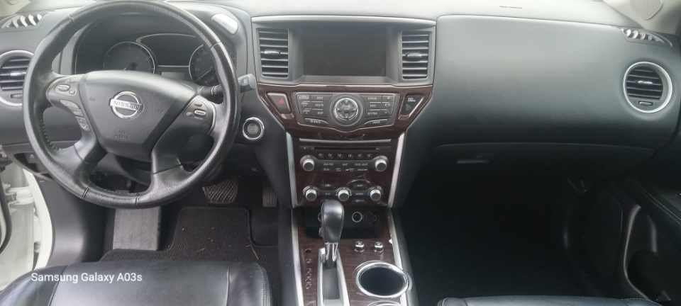 2013 Nissan Pathfinder S photo