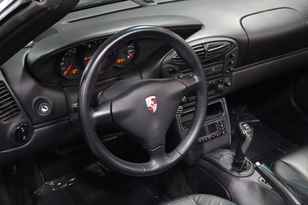 2001 Porsche Boxster photo
