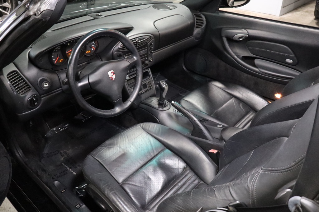 2001 Porsche Boxster photo