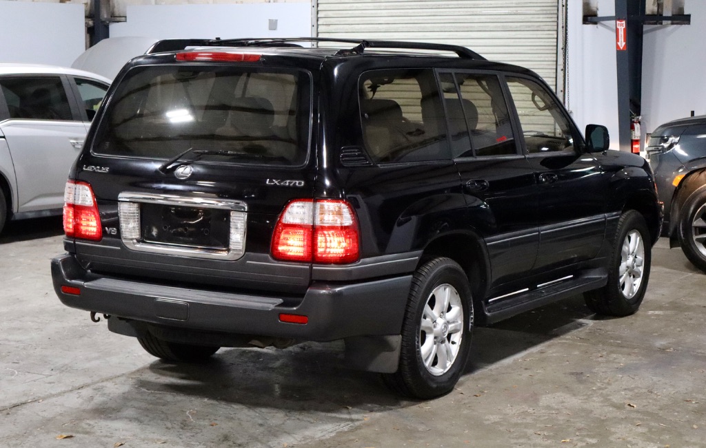 2003 Lexus LX 470 photo