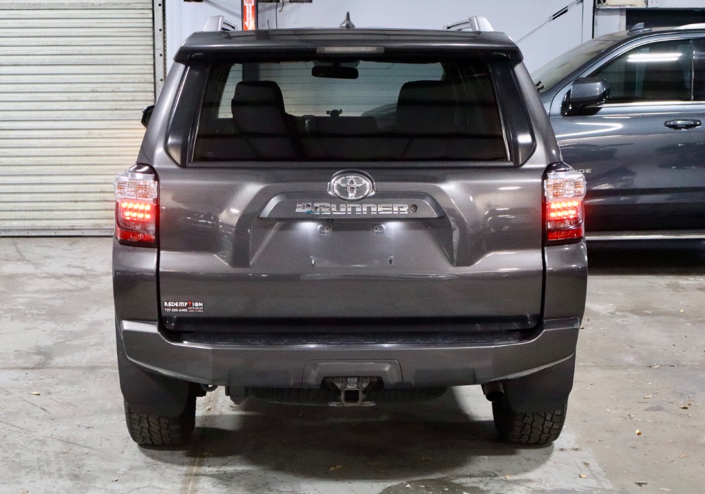 2016 Toyota 4Runner SR5 photo