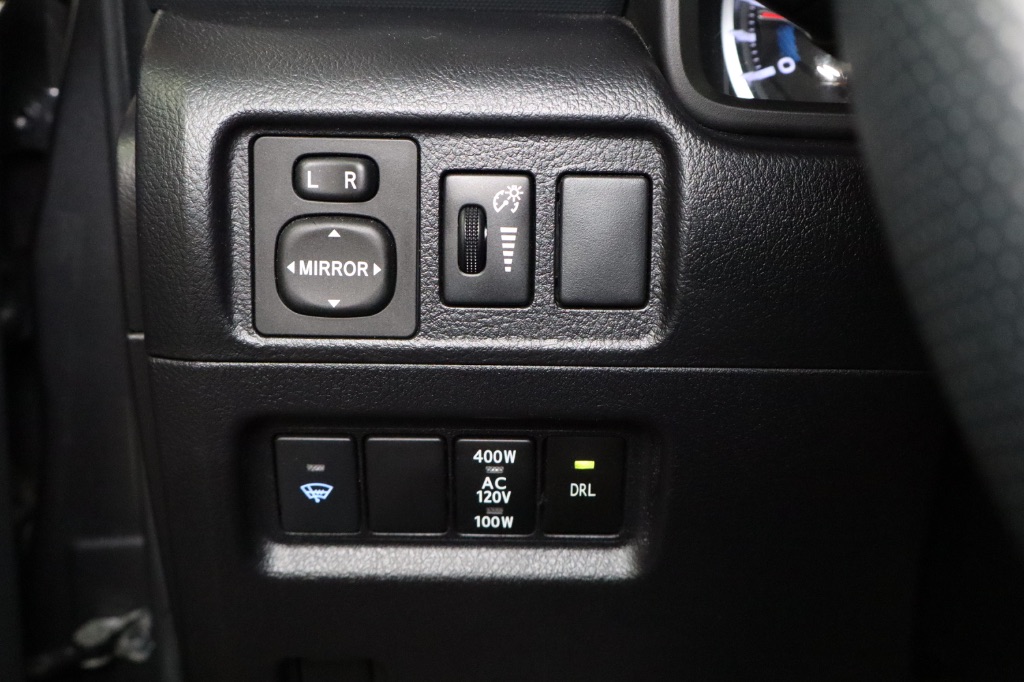 2016 Toyota 4Runner SR5 photo