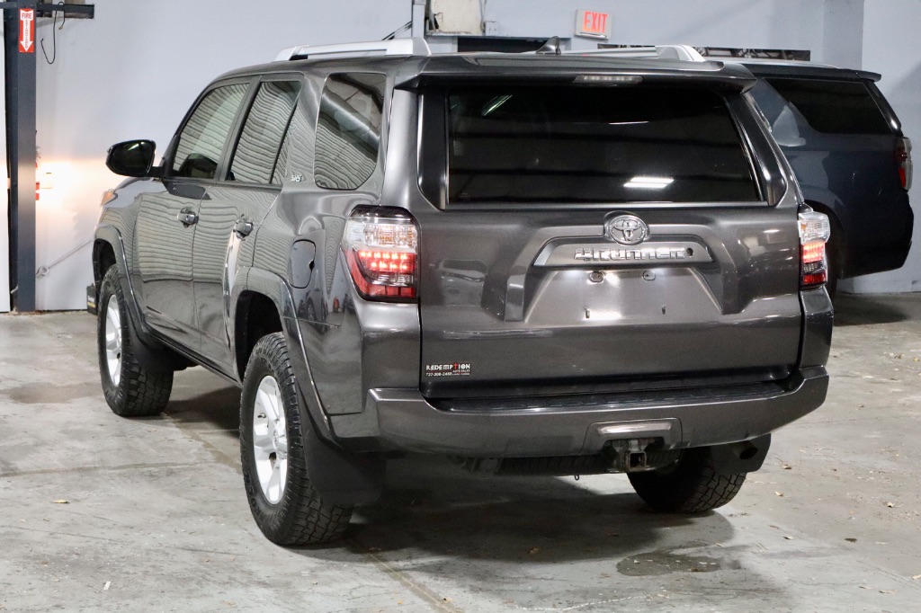 2016 Toyota 4Runner SR5 photo