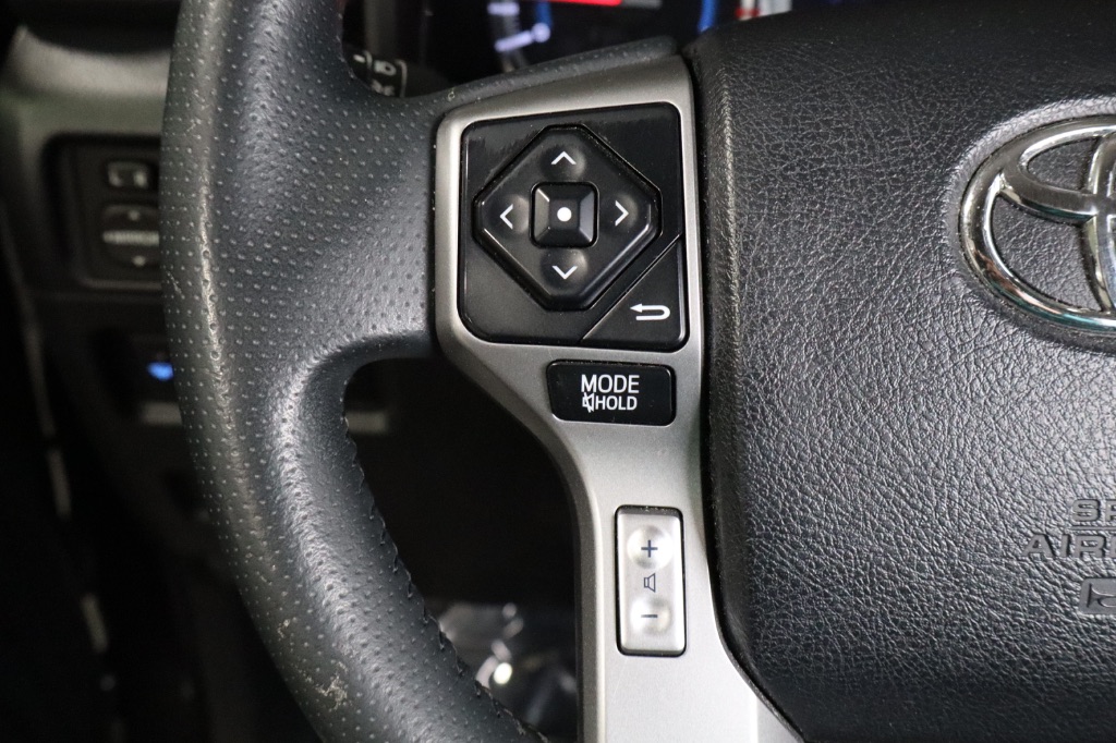2016 Toyota 4Runner SR5 photo
