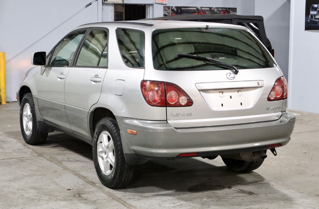 1999 Lexus RX 300 photo