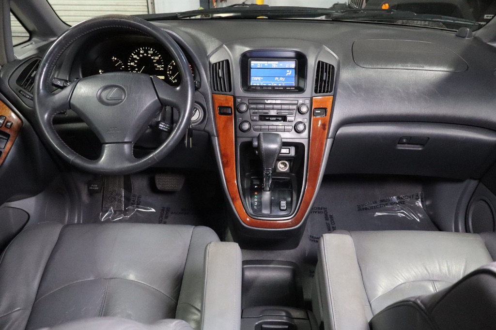 1999 Lexus RX 300 photo