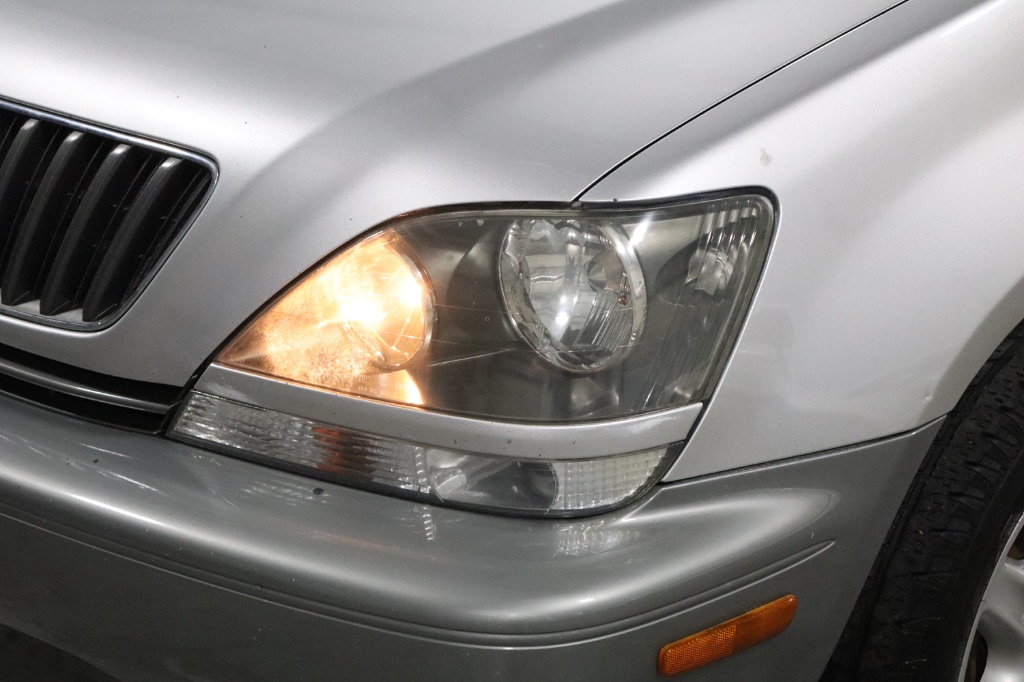 1999 Lexus RX 300 photo