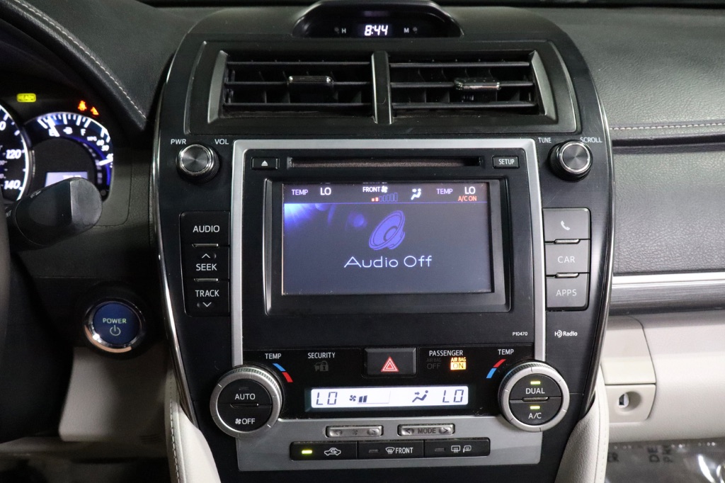 2013 Toyota Camry Hybrid LE photo