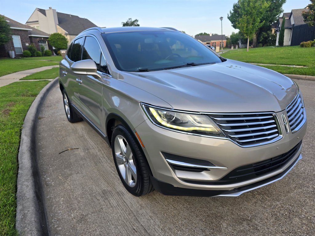 2015 Lincoln MKC Base
