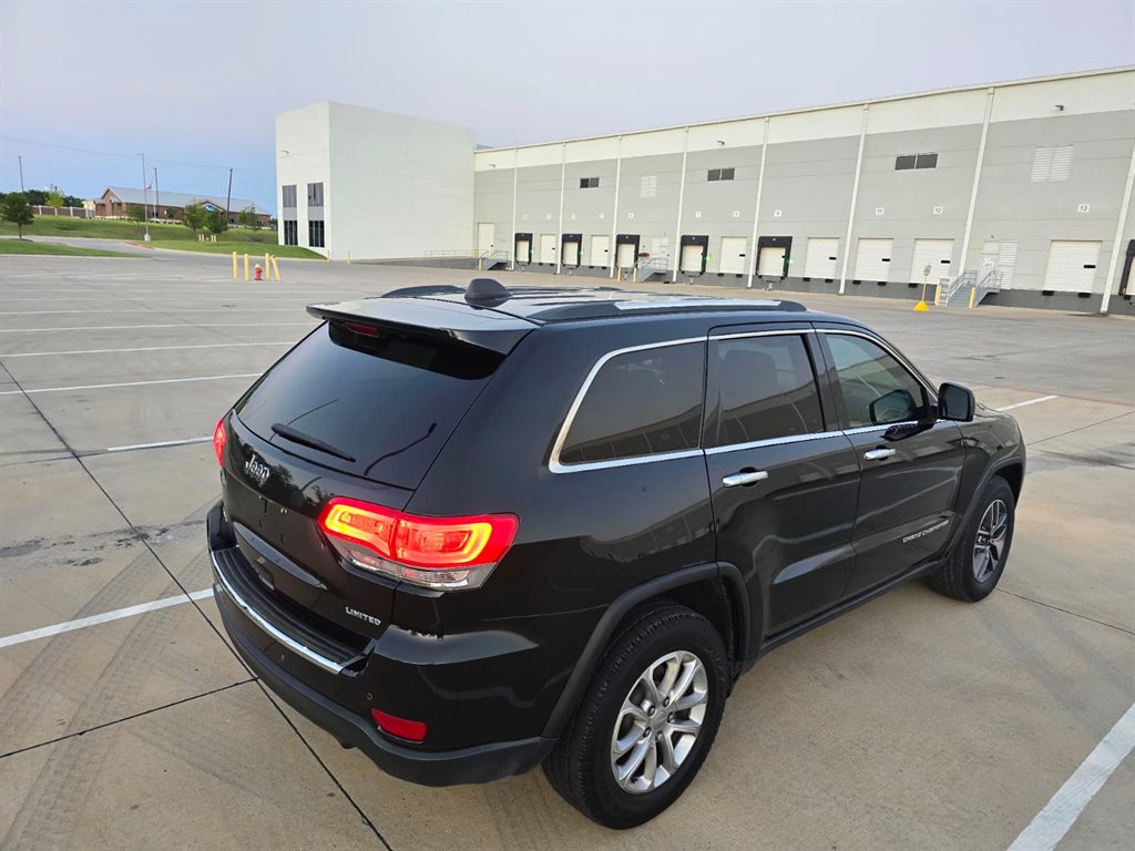 2014 Jeep Cherokee - $10,999