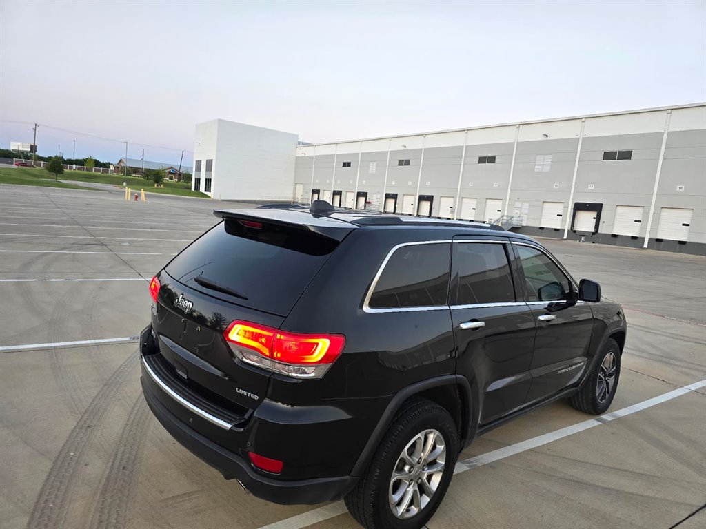 2014 Jeep Cherokee - $10,999