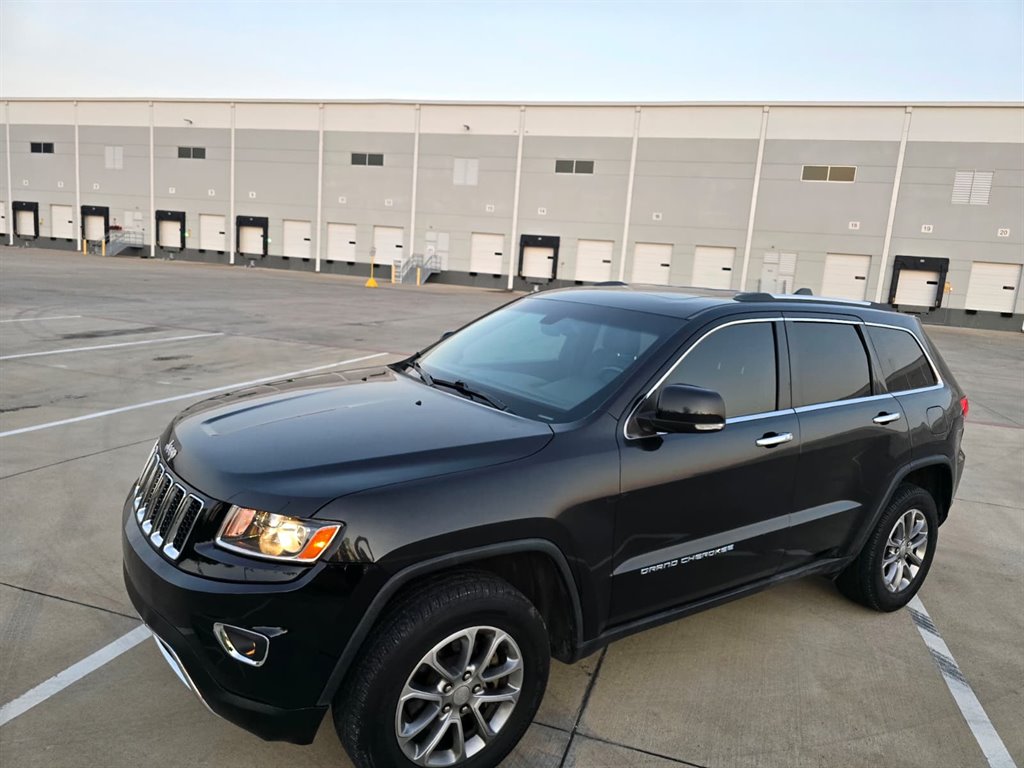 2014 Jeep Cherokee - $10,999
