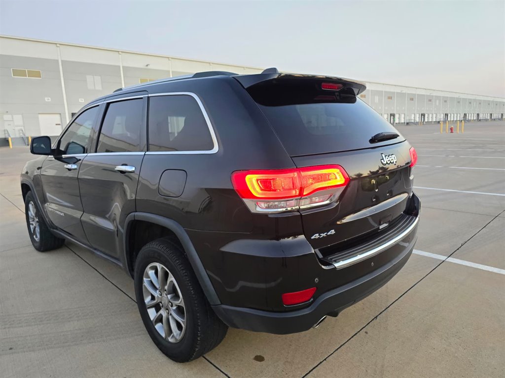 2014 Jeep Cherokee - $10,999