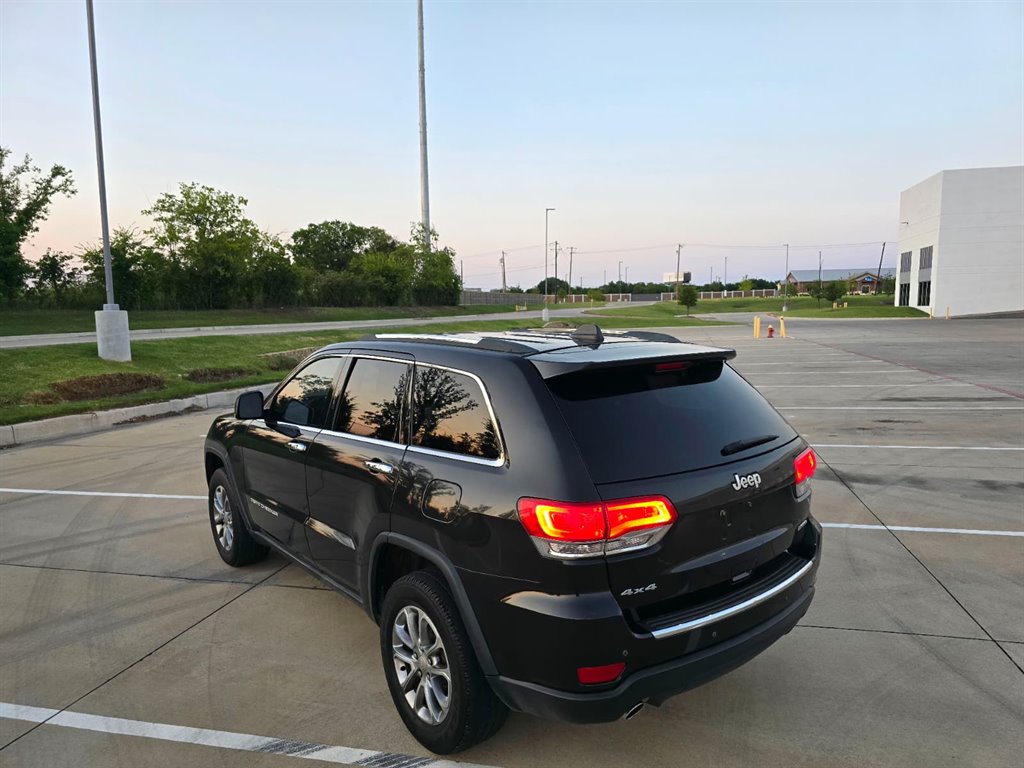 2014 Jeep Cherokee - $10,999