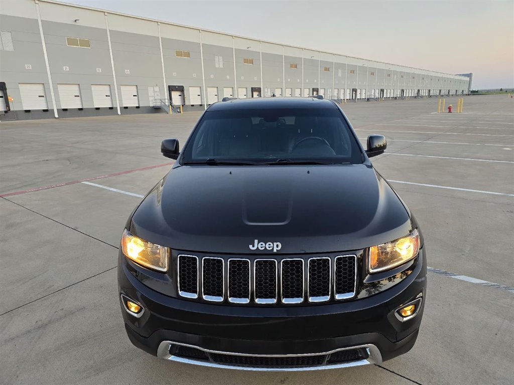 2014 Jeep Cherokee - $10,999