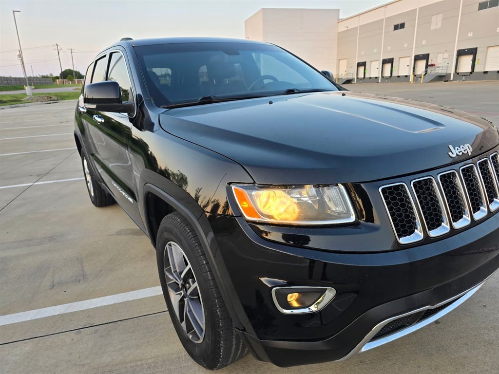 2014 Jeep Cherokee - $10,999
