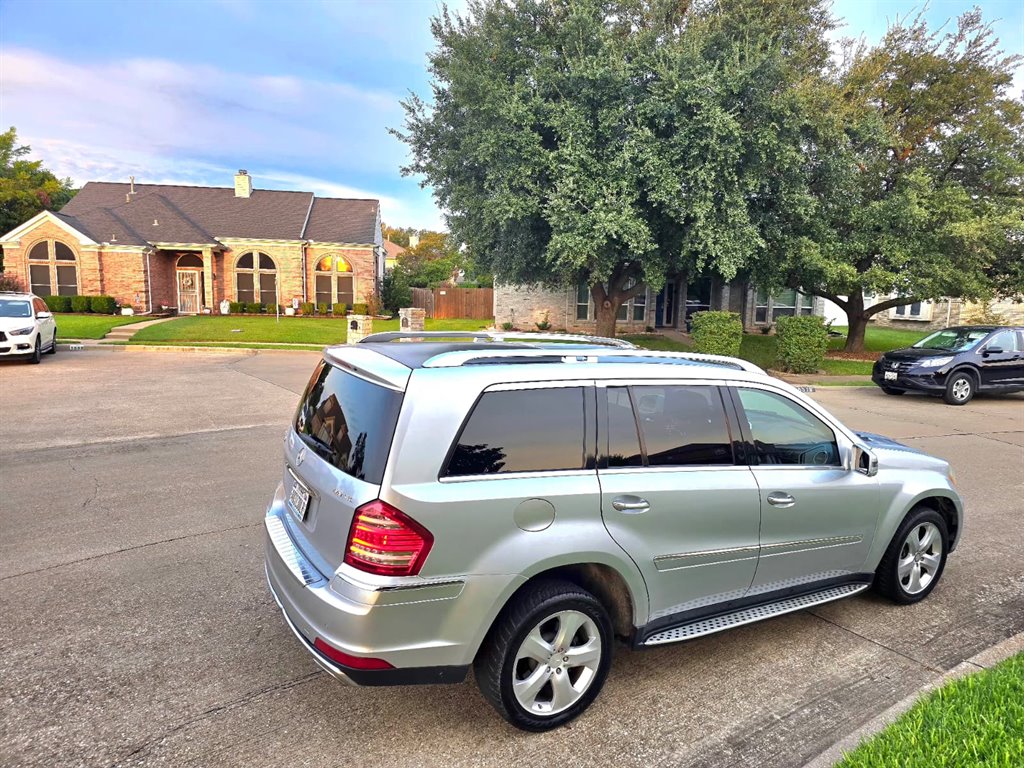 2011 Mercedes-Benz GL-Class - $7,999
