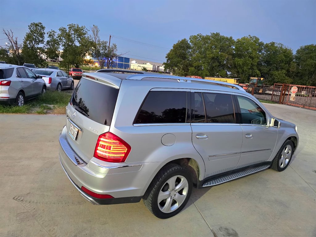 2011 Mercedes-Benz GL-Class - $7,999