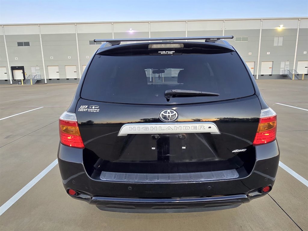 2010 Toyota Highlander - $7,999