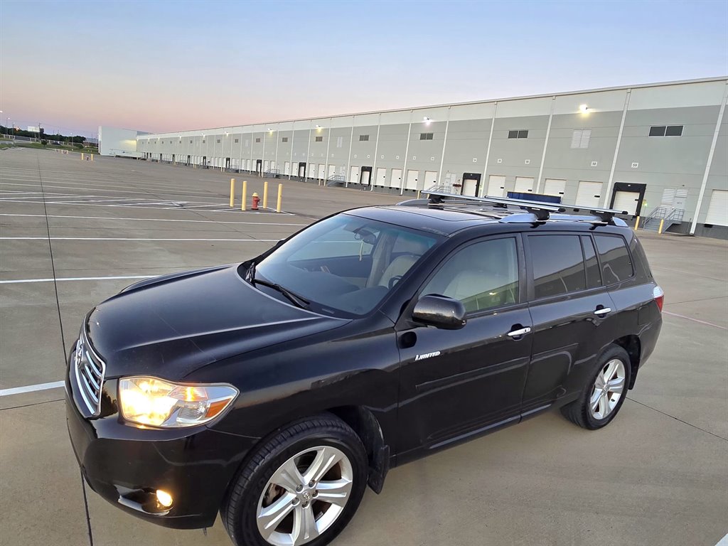 2010 Toyota Highlander - $7,999