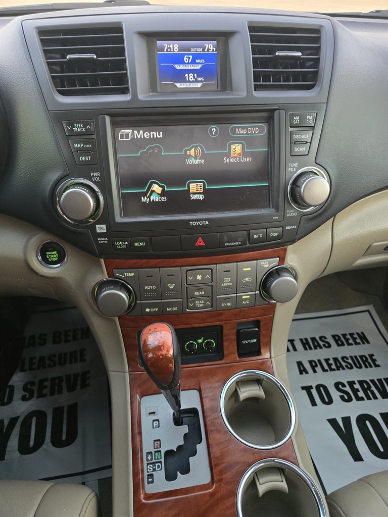 2010 Toyota Highlander - $7,999