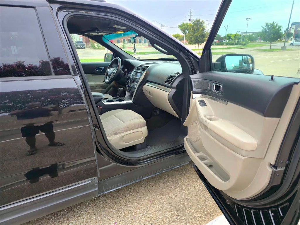 2014 Ford Explorer - $7,500