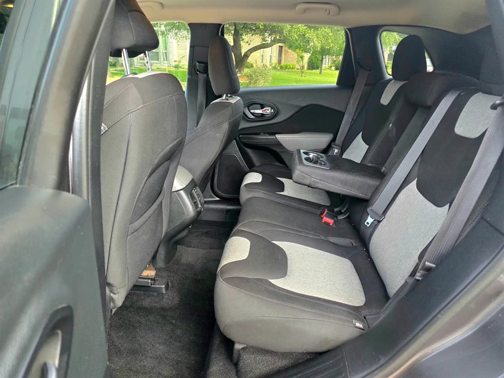 2014 Jeep Cherokee - $6,999