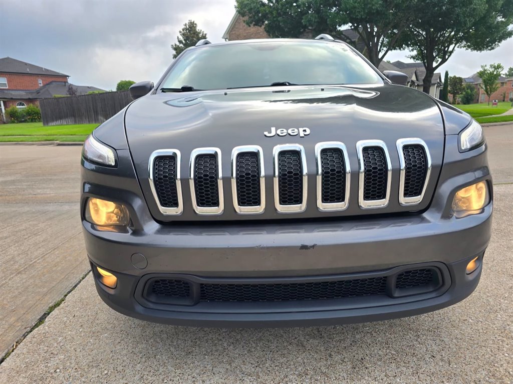 2014 Jeep Cherokee - $6,999