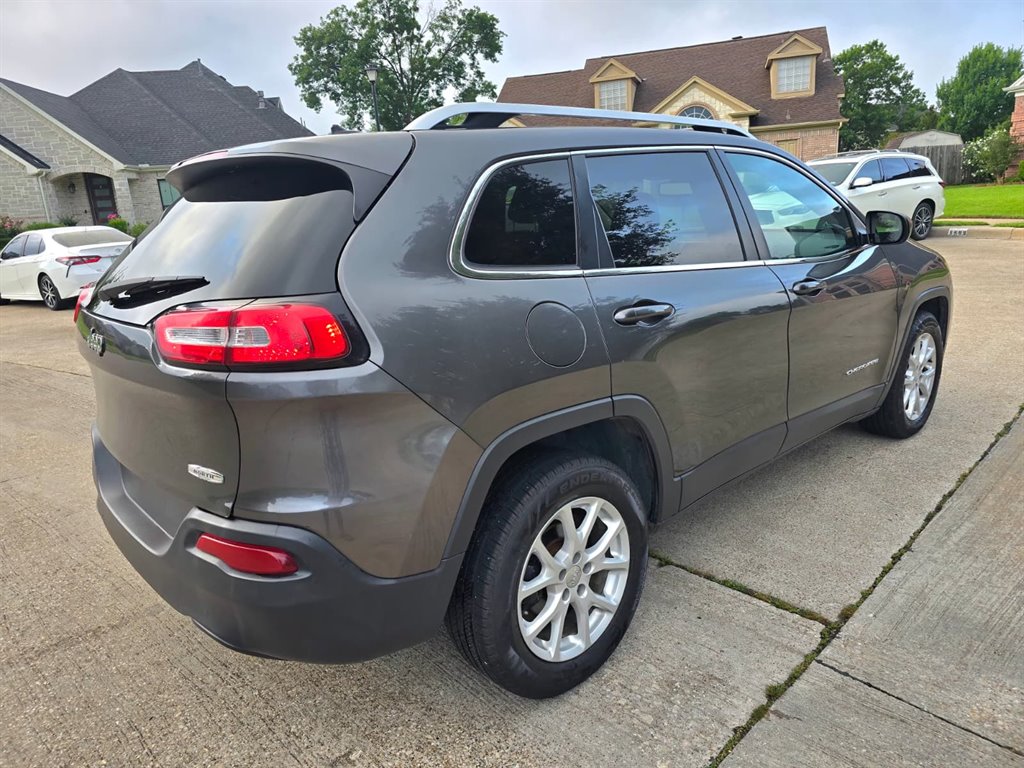2014 Jeep Cherokee - $6,999