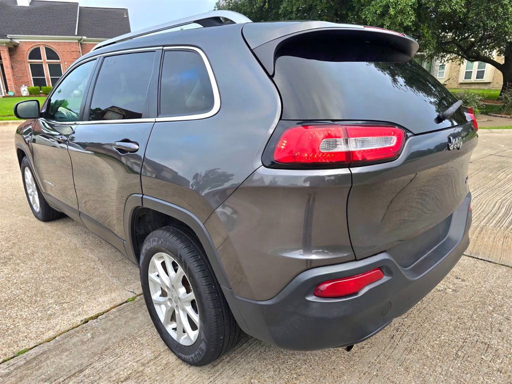 2014 Jeep Cherokee - $6,999