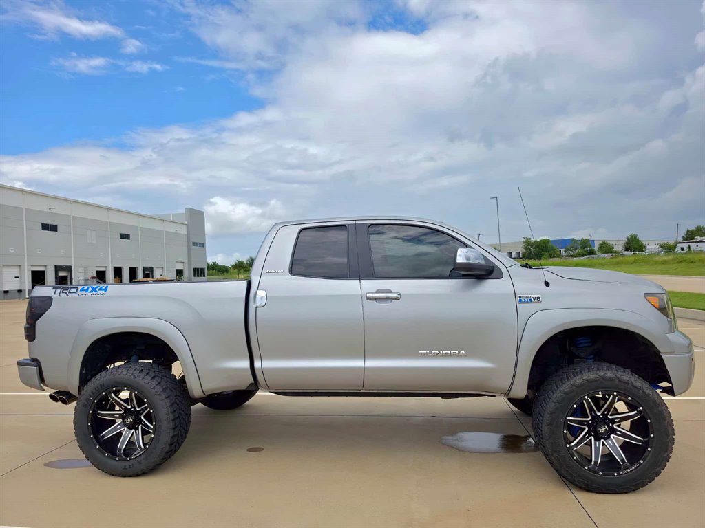 2008 Toyota Tundra - $15,999