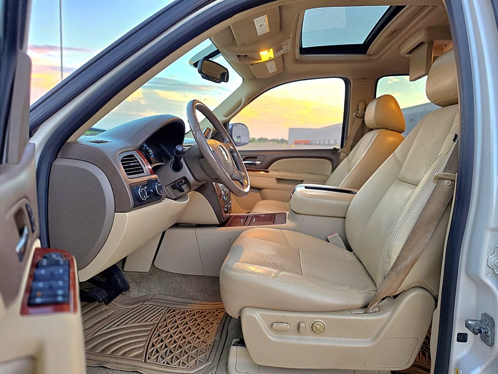 2010 Chevrolet Tahoe - $8,500