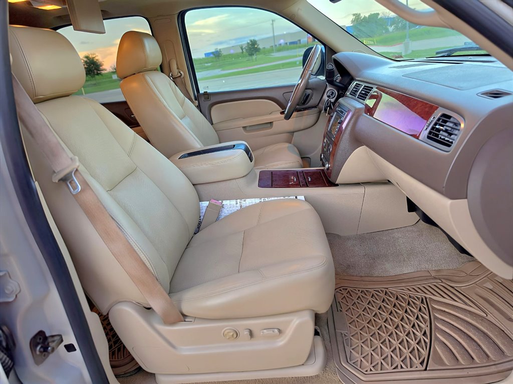 2010 Chevrolet Tahoe - $8,500