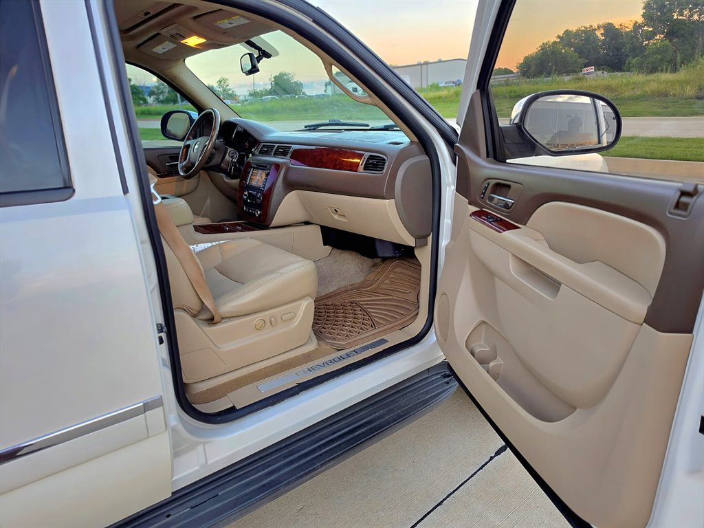 2010 Chevrolet Tahoe - $8,500