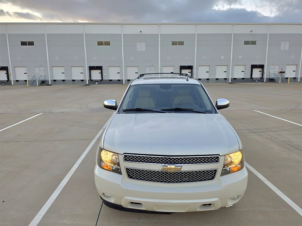 2010 Chevrolet Tahoe - $8,500