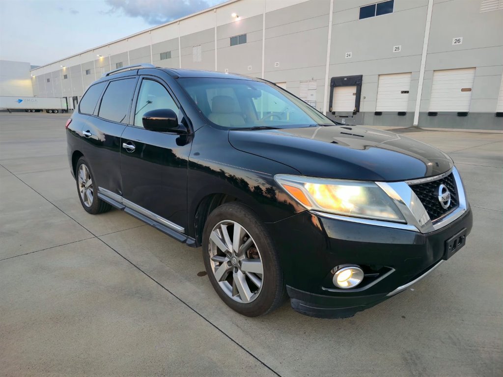 2014 Nissan Pathfinder - $7,999