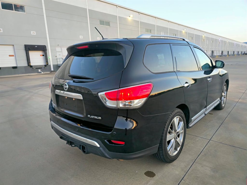 2014 Nissan Pathfinder - $7,999