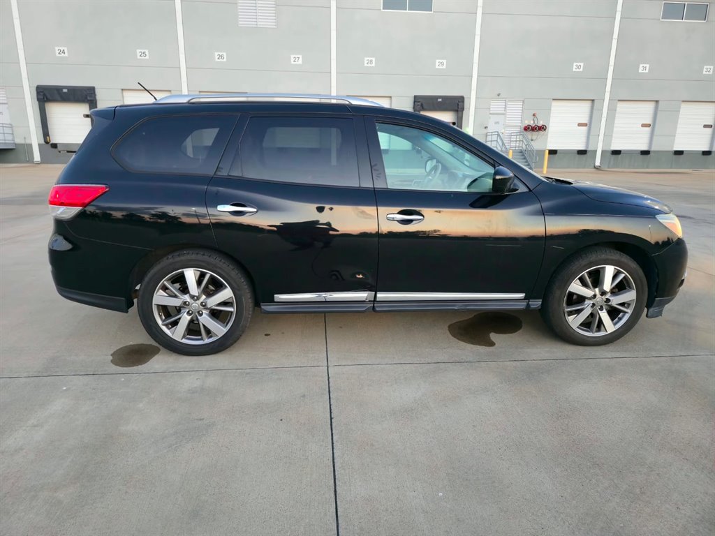 2014 Nissan Pathfinder - $7,999
