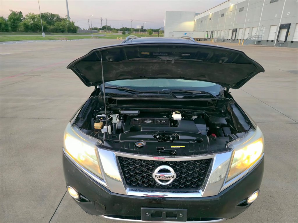 2014 Nissan Pathfinder - $7,999
