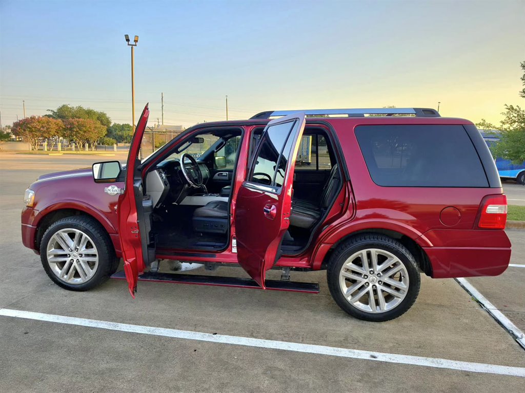 2015 Ford Expedition - $9,999