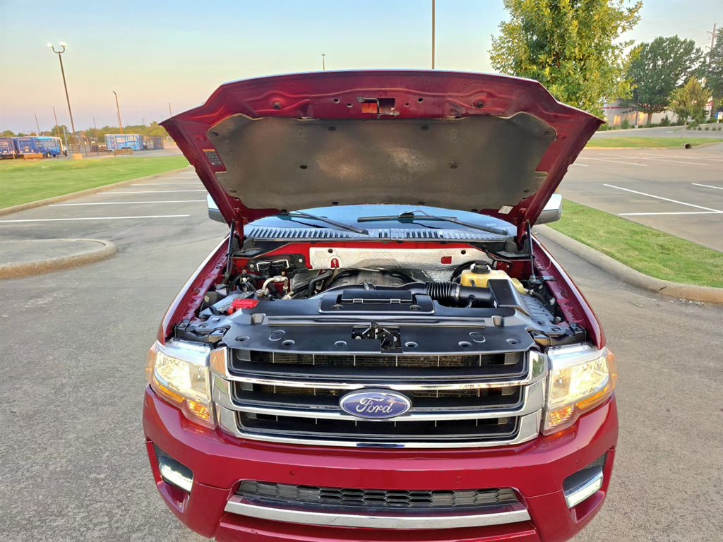 2015 Ford Expedition - $9,999